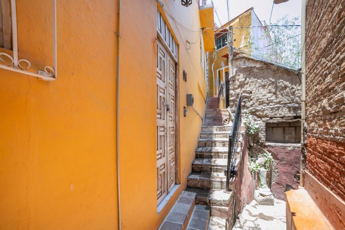 Colonial Charm Private With Bathroom Guanajuato